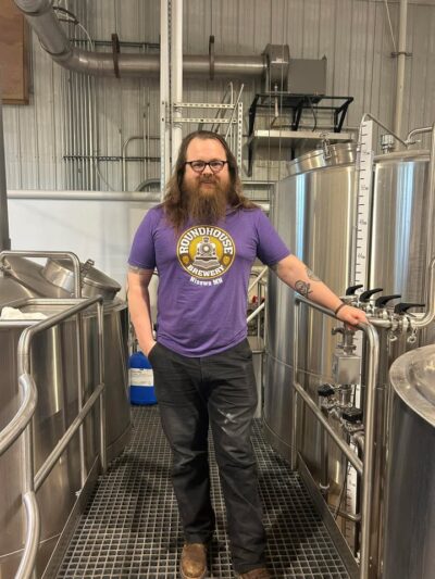 *EMPLOYEE SPOTLIGHT*

Join us in welcoming Craig to the Roundhouse team! Craig is our new head brewer, so be on the lookout for some fun new brews coming your way! Craig has brewed at Dangerous Man and Pryes brewery! 
Some fun facts about Craig: He was DM (dungeon master) at GenCon! Along with that he loves playing D&D and loves working with stained glass. He also works in Web Design! Master of all trades! 
Come on in to welcome Craig to the team! For all of you missing our dark beers, he’s got something in the works! 

#explorebrainerdlakes #mnbrewery #roundhousebrewery #brewer #employeespotlight